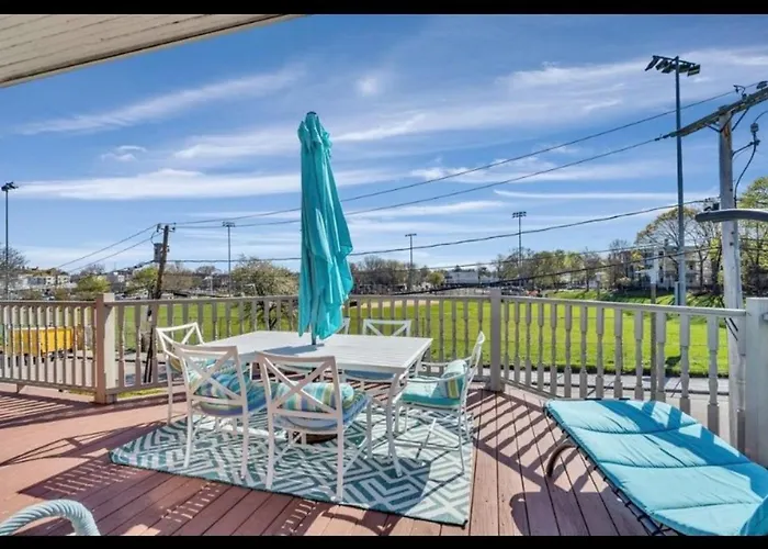 Beautiful Victorian House, Great Views, Free Parking